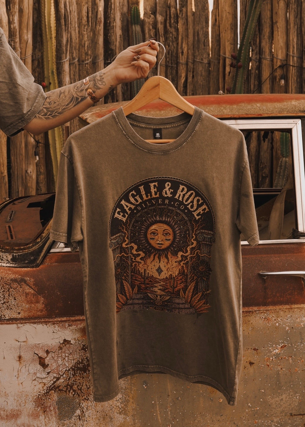 Desert Oracle Tee in Moss